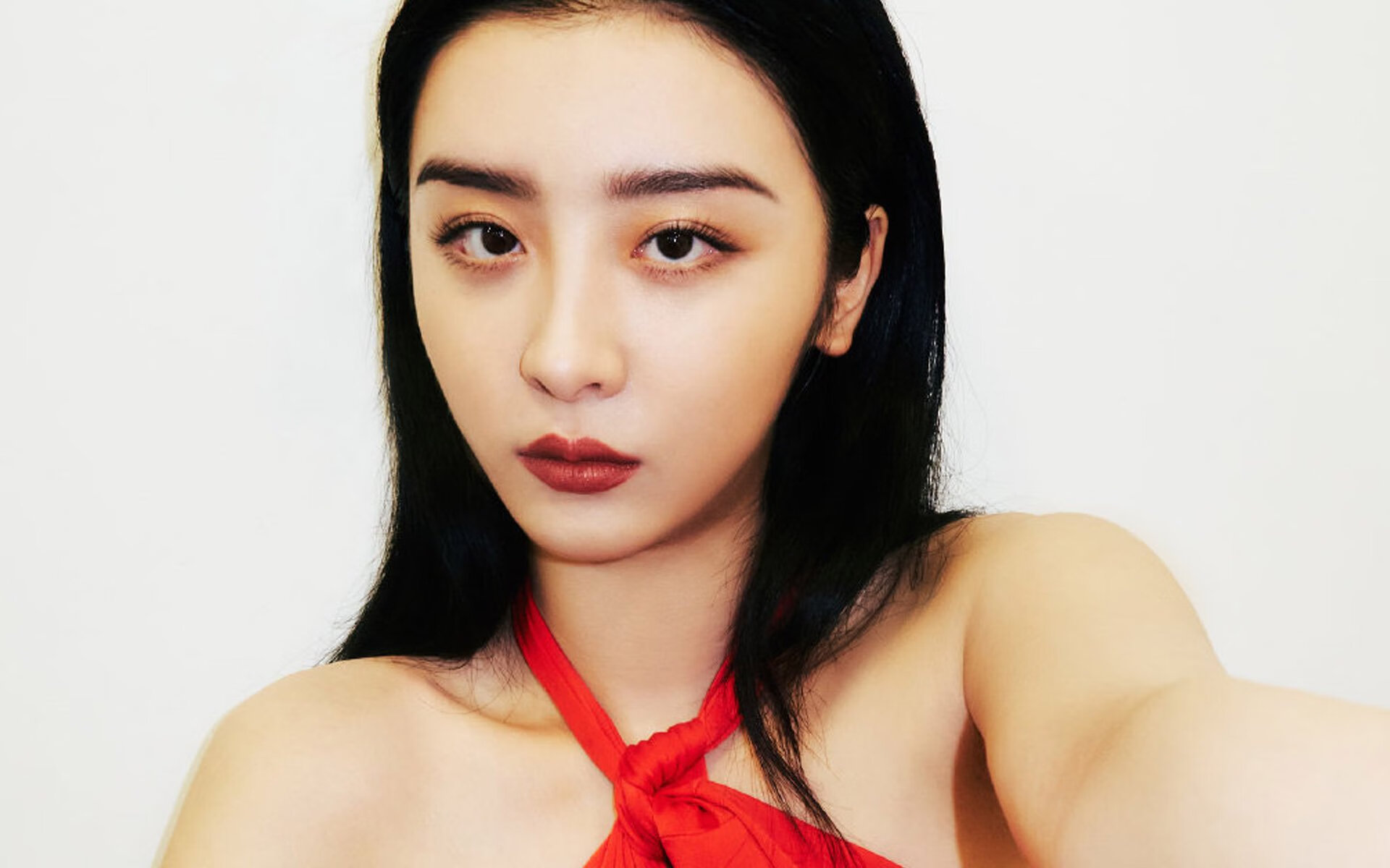 爱游戏体育-强势盘踞的劲旅，对手必须小心应对，强劲势头什么意思