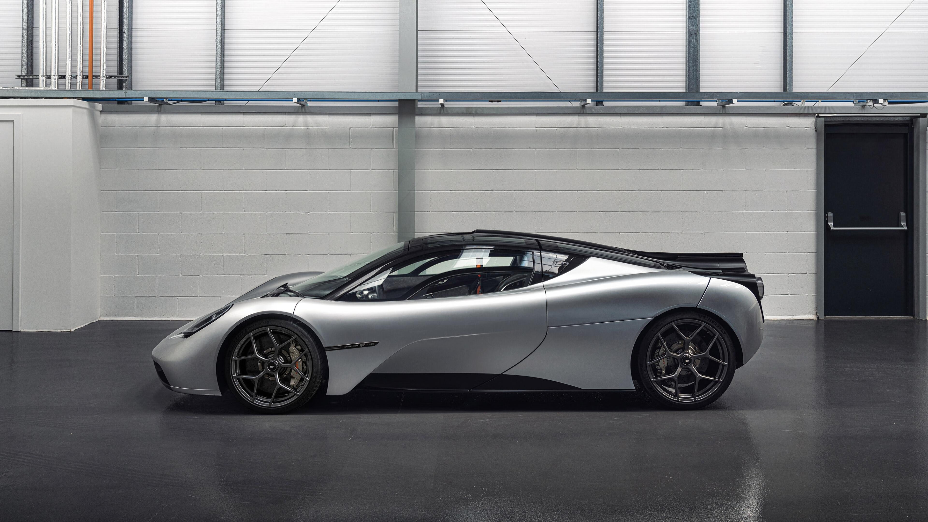 AYX官网-足球交流大会助力国际合作，共享行业最新技术与经验，足球交流赛是什么意思